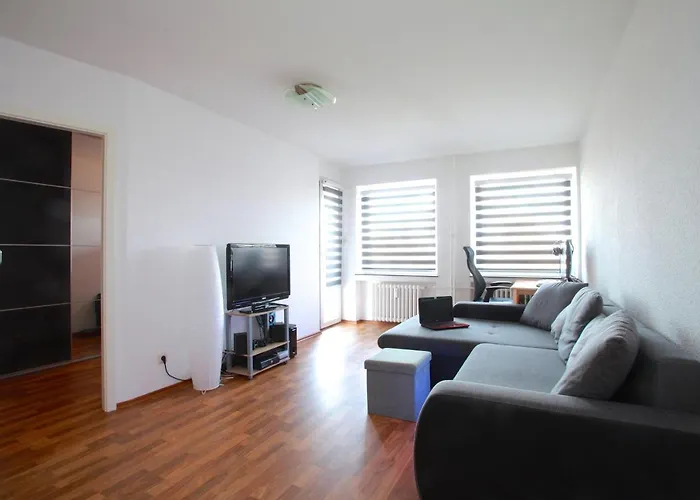 Profair Private Apartments & Rooms City Centre - Room Agency
